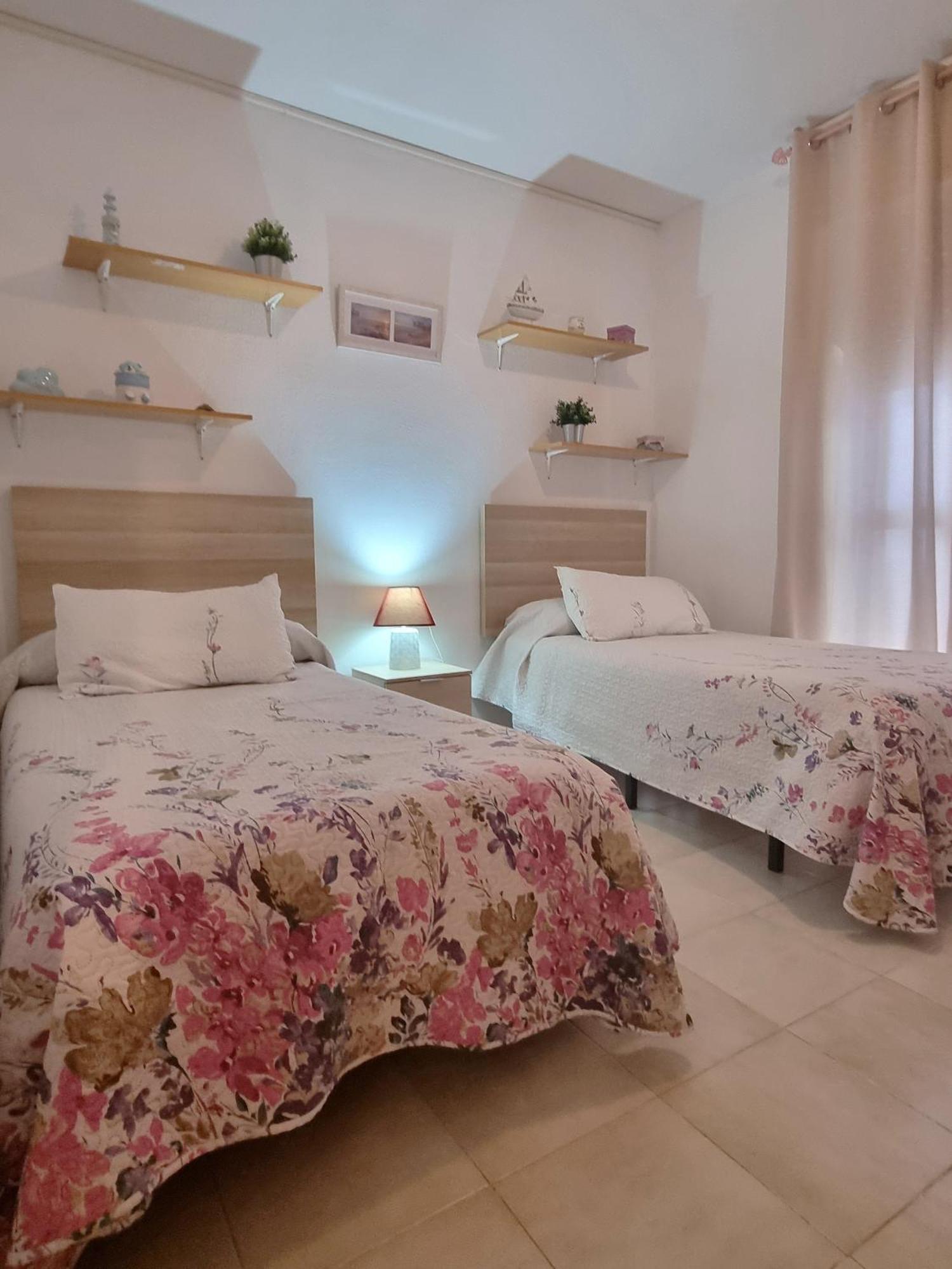 Apartamento Cayetano Рота Экстерьер фото